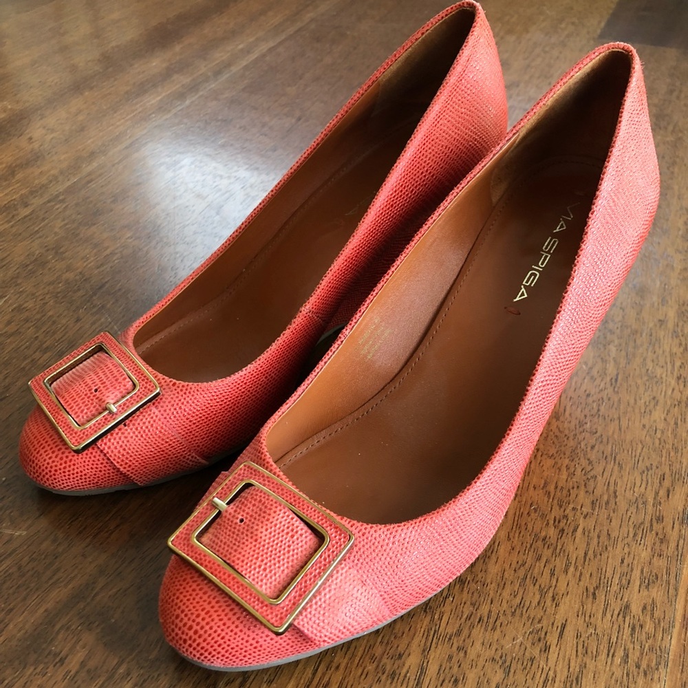 Via Spiga Coral Wedge Heels